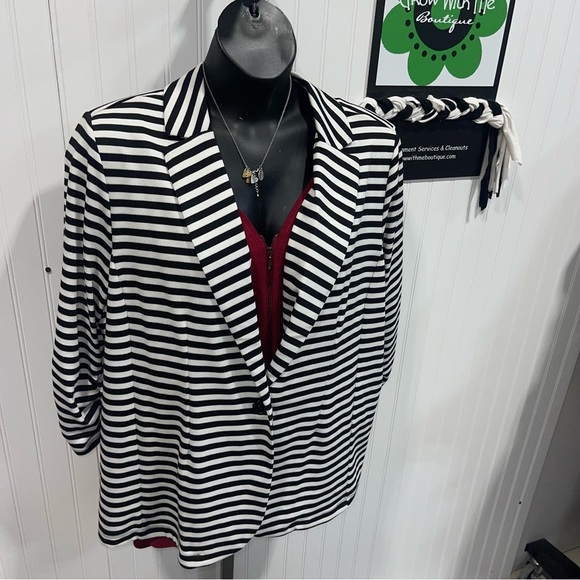 Style & Co Black and White Striped Blazer plus size 3X - Picture 2 of 8